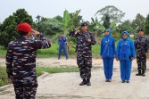Perkuat Sinergi dengan Pemkab Siak, Danlanal Dumai Tebar Kepedulian Sosial dan Dukung Pelestarian Sungai Jantan di HUT ke-27 Siak