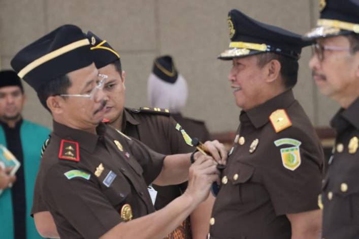 Hendrizal Husin Resmi Jabat Wakajati Riau