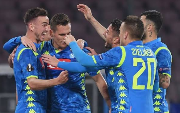 Imbang Lawan Sassuolo, Kans Napoli Kejar Juventus Semakin Tipis