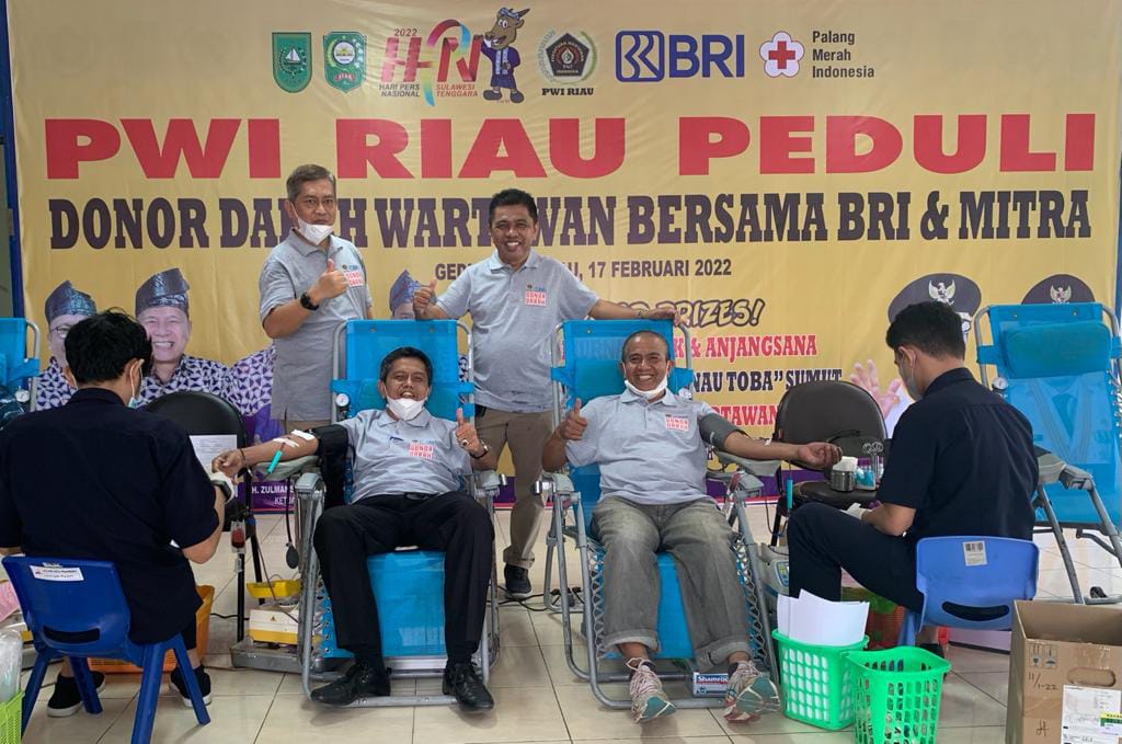 Berlanjut Hari Ini, Donor Darah PWI Riau Dilengkapi Terapi Tulang dan Sendi