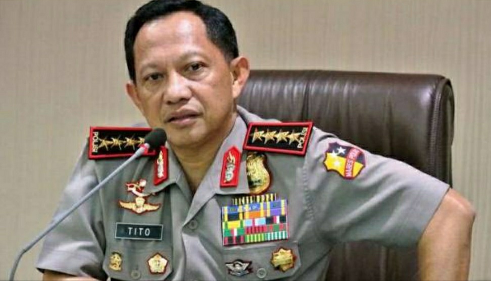 Jokowi Resmi Berhentikan Kapolri Tito Karnavian