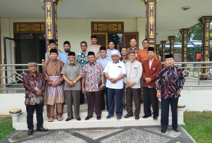 Perkumpulan Anak Transmigrasi Riau Datangi LAMR