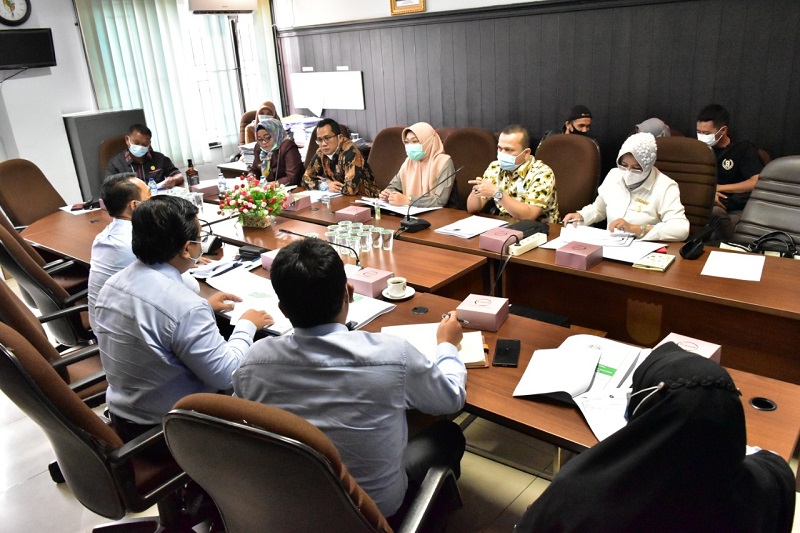 Pertanyakan Peredaran Minol di Pekanbaru, Komisi II DPRD Hearing Dengan Bea Cukai