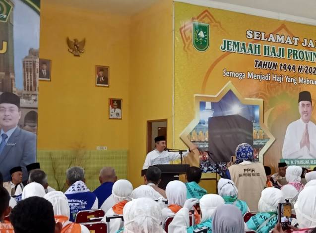 Lepas Gelombang Jamaah Haji Kedua Riau, Ini Pesan Gubernur Syamsuar
