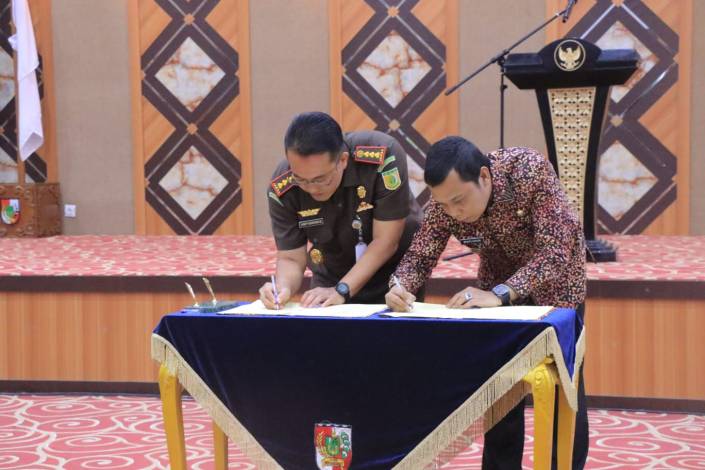 Pemko Teken MoU dengan Kejari Pekanbaru, Ini Isi Perjanjiannya