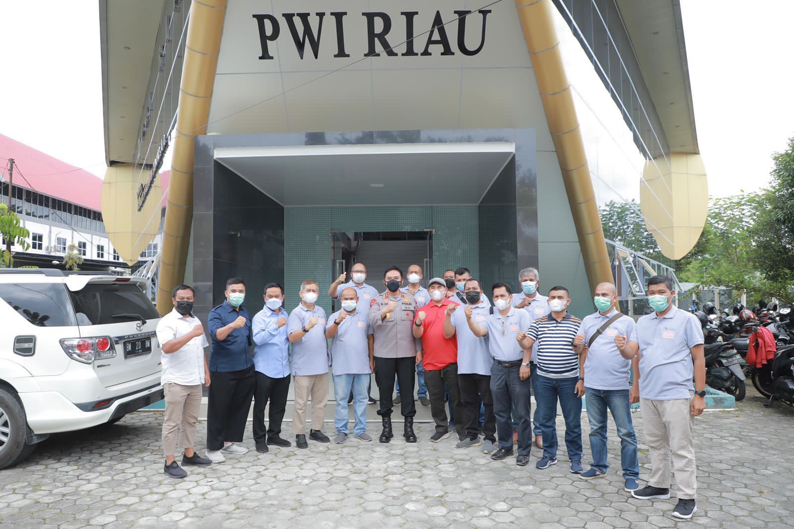 Dua Jenderal di Riau Geruduk Baksos Donor Darah PWI Riau 2022
