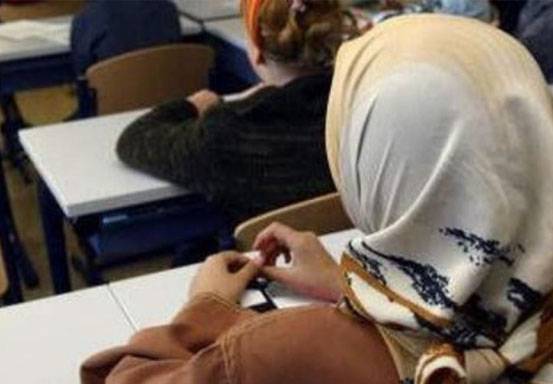 Seorang Wanita Muslim Prancis Ditangkap karena Ucapkan 'Assalamualaikum'