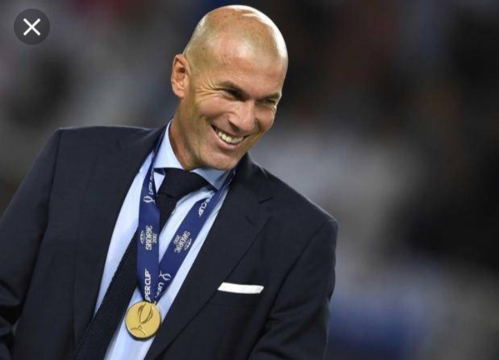 Zidane Membelot ke Chelsea?