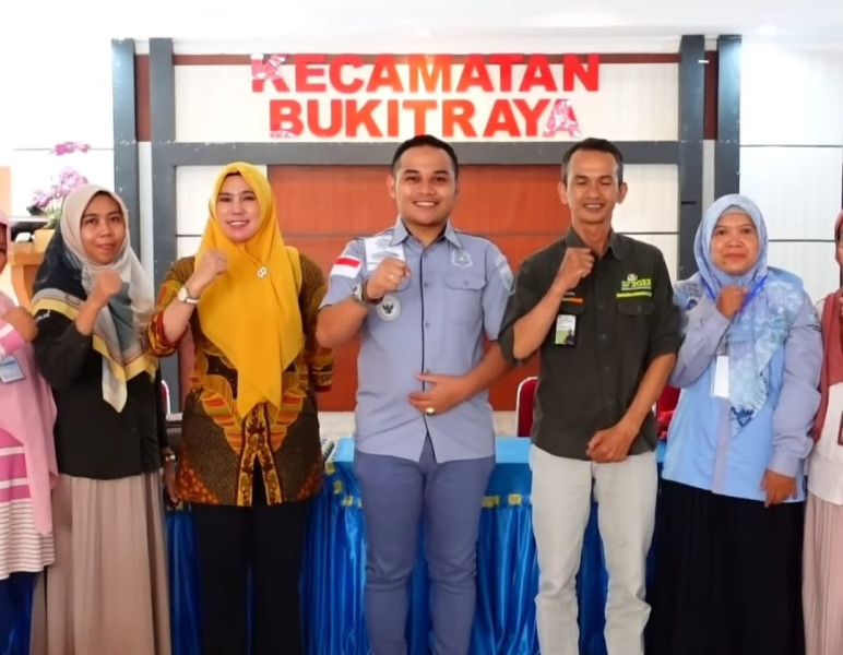 Camat Ardi Sosialisasikan FKP REGSOSEK 2023 ke Pegawai dan Masyarakat