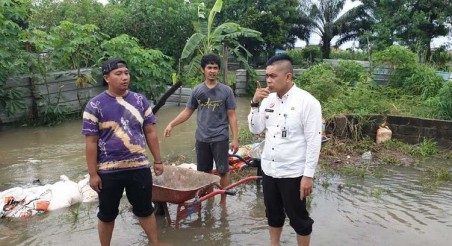 Banjir di Sidomulyo Barat, Ini Kata Lurah Hendri Syafitra