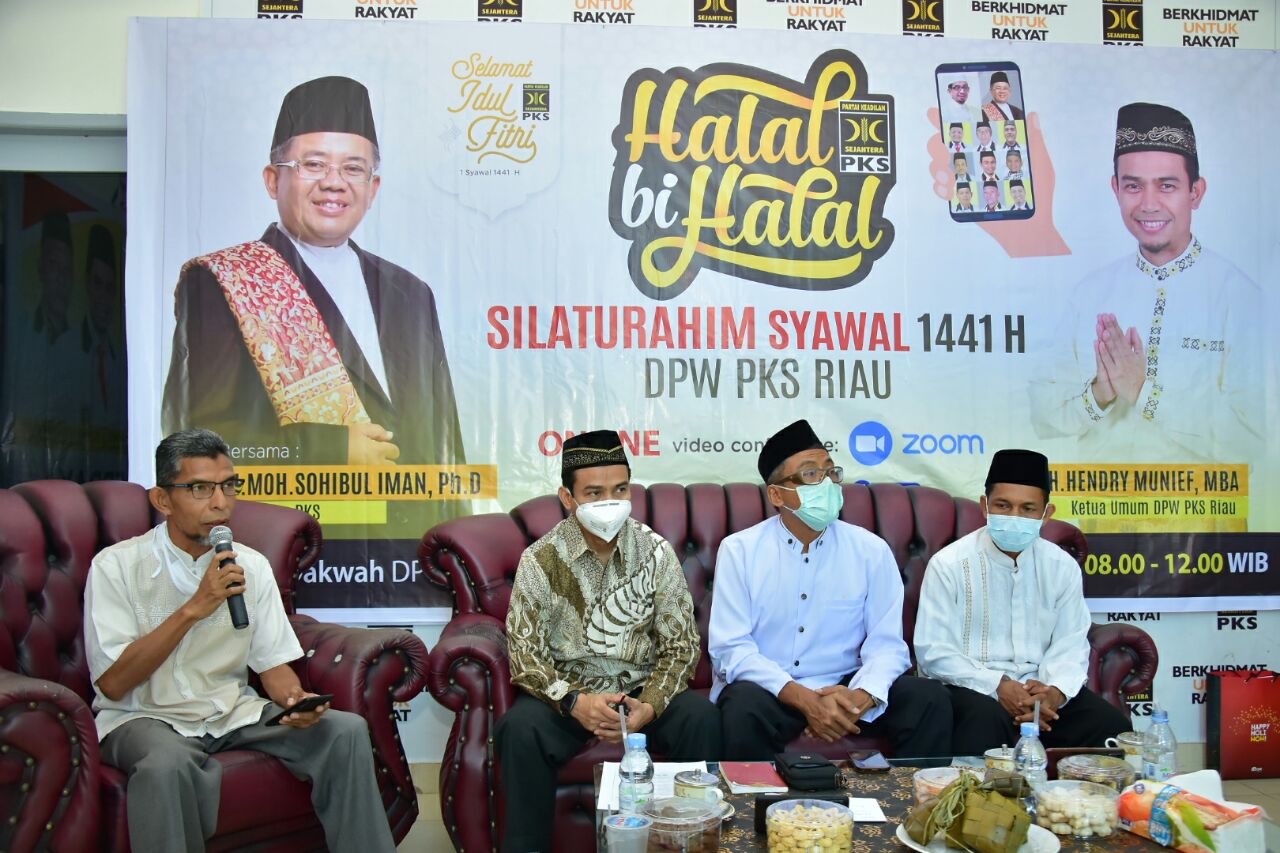 Halal Bihalal Melalui Video Conference, Presiden PKS Sampaikan 3 Kebiasaan Baru ‘New Normal’