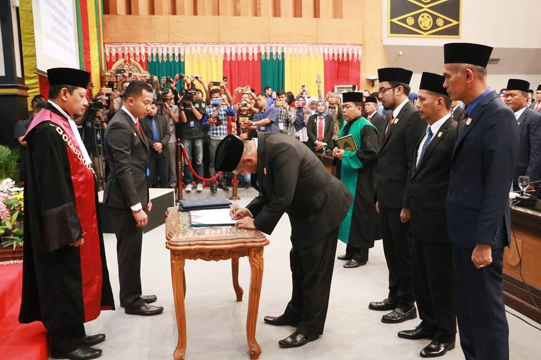 Sah! Hamdani Dilantik Jadi Ketua DPRD Pekanbaru
