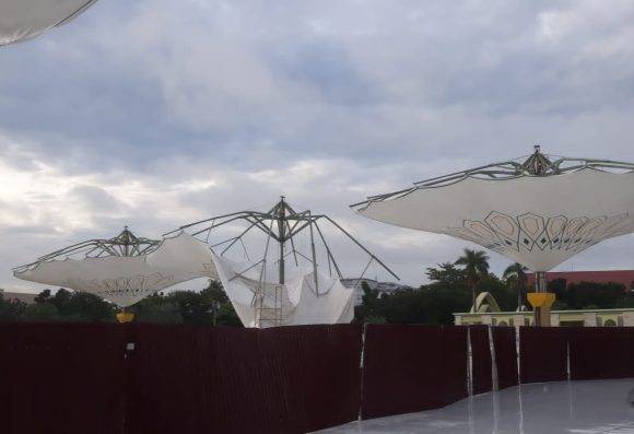 PUPR Desak Rekanan Percepat Perbaikan Payung Elektrik Masjid Annur Riau