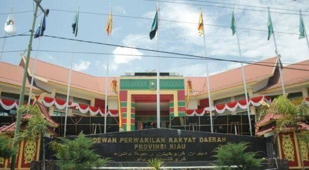 Hari Ini, Dua PAW Anggota DPRD Riau Dilantik, Ini Namanya