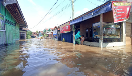 Riau Dilanda Musibah Banjir, Pemprov Bahas Langkah Konkret Bantu Korban