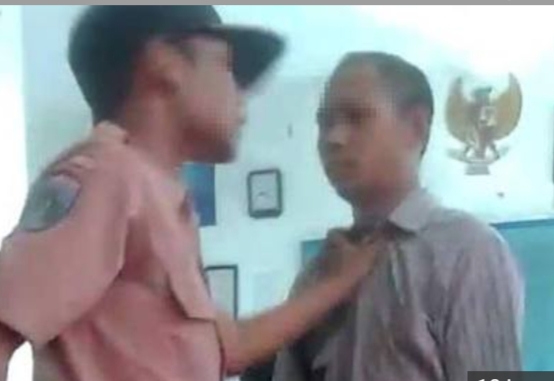 Misi Bolos Sekolah Terendus, Siswa di Gresik Ajak Duel Guru di Kelas