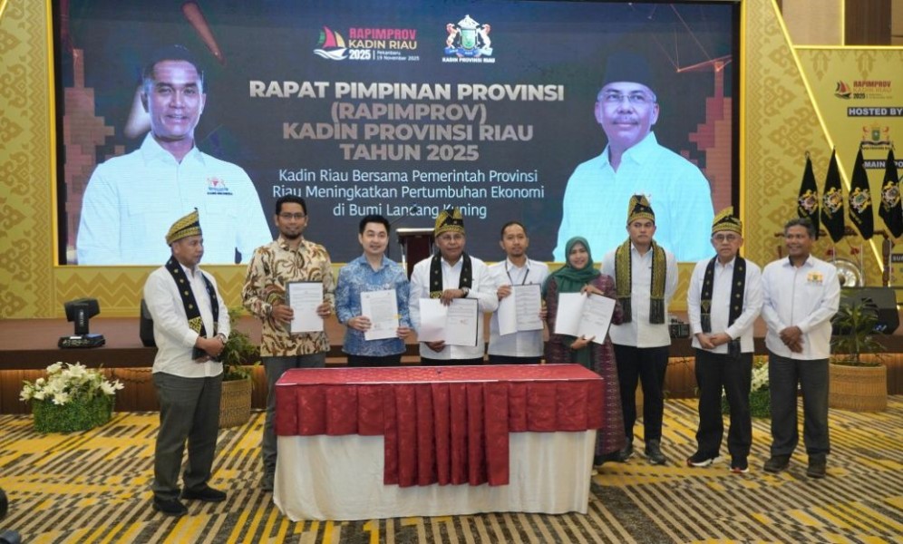 Kadin Riau dan UMRI Resmi Jalin Kerja Sama Strategis
