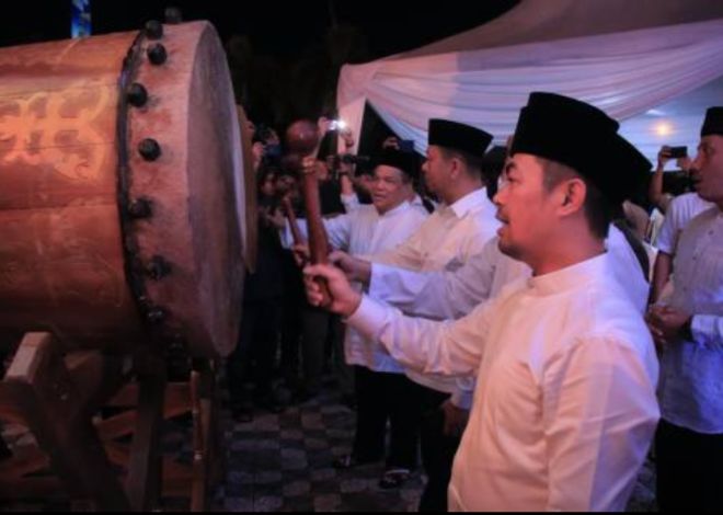 Dihadiri Pj Gubernur, Pj Wako Risnandar dan Forkopimda Takbiran di Masjid Agung Ar-Rahman