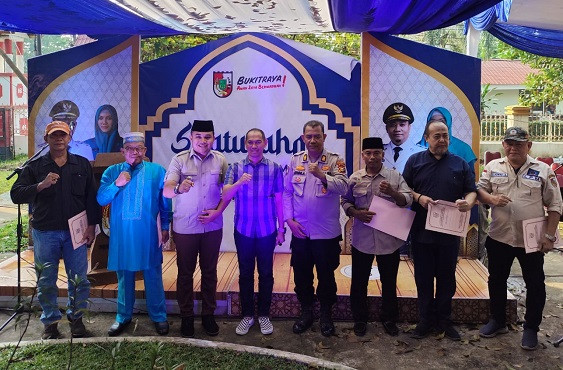 Lima LPS Resmi Dibentuk di Bukit Raya, Camat Targetkan Pengelolaan Sampah Lebih Tertata