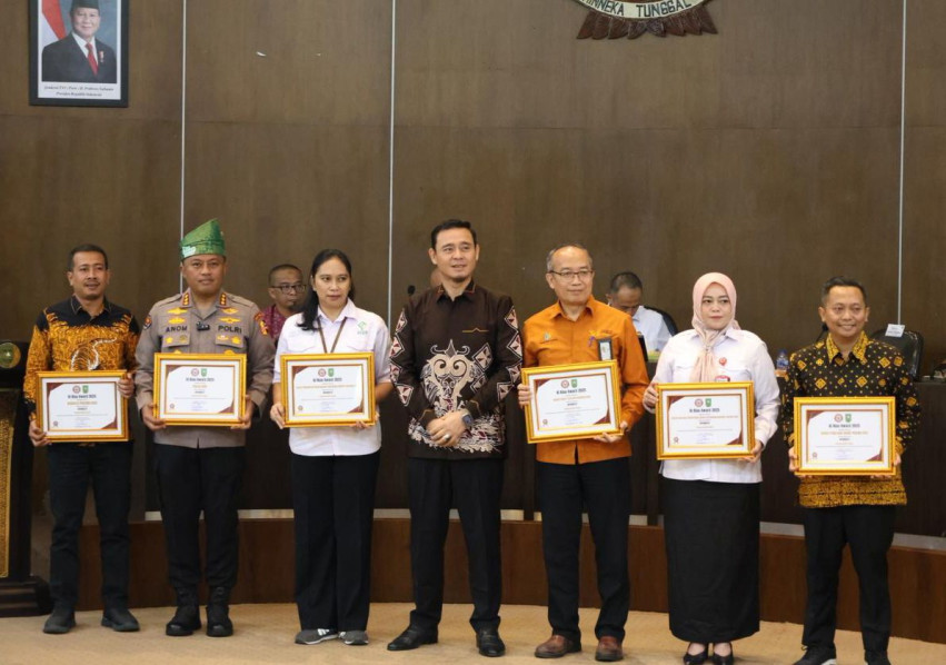 15 Badan Publik Raih Predikat Informatif KI Riau Award 2025