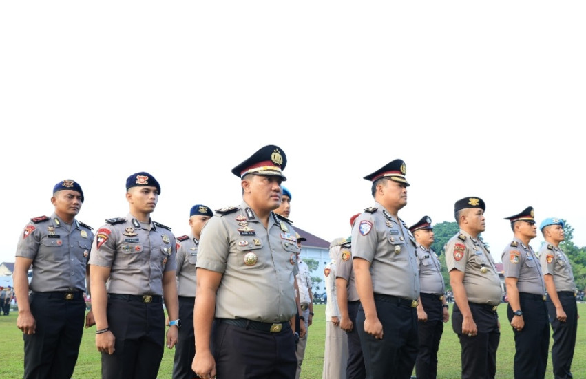 1.116 Personel Polri dan 21 PNS Polda Riau Naik Pangkat, Ini Pesan Kapolda