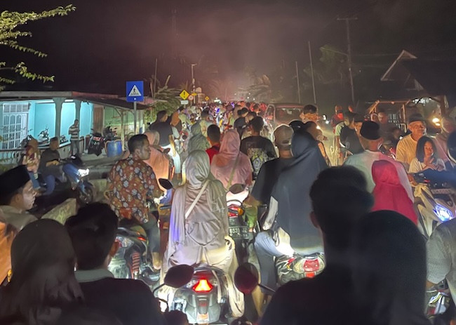 Meski Macet, Festival Lampu Colok Bengkalis Tetap Jadi Magnet Pengunjung
