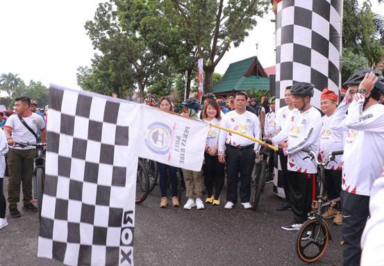 Dilepas Pj Walikota, Fun Bike Hari Jadi Pekanbaru Diikuti 5.375 Peserta