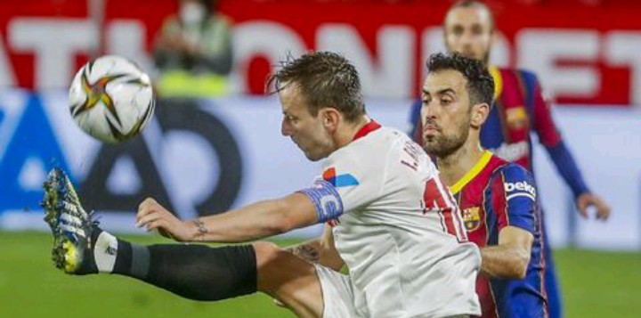 Copa Del Rey: Sevilla Bungkam Barcelona 2-0,  Rakitic Bobol Mantan 