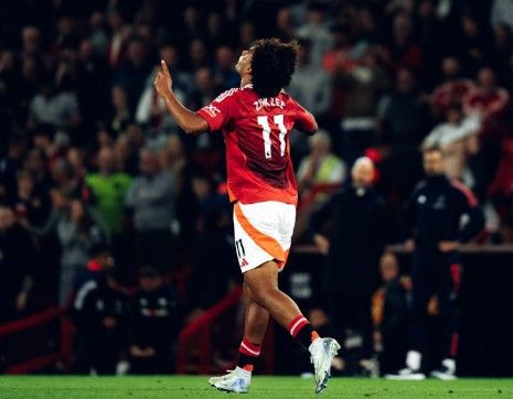 Partai Pembuka, Manchester United Kalahkan Fulham
