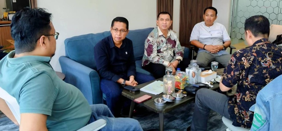 Majukan Pendidikan, Wabup Rohil Jhony Charles Jemput Bola ke Kemendikbud