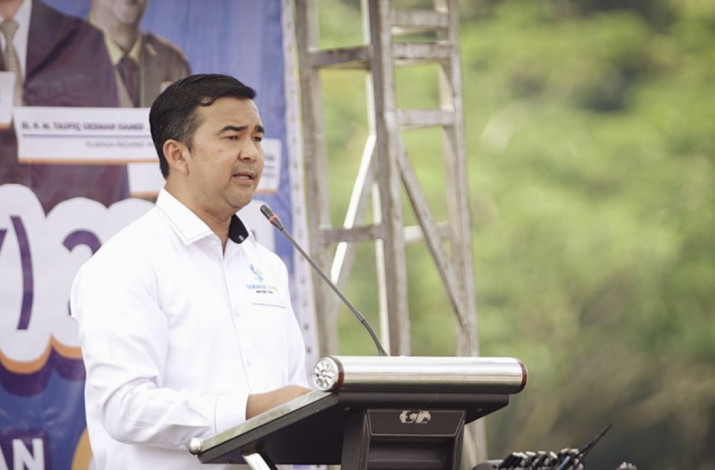 Pemprov Riau Buat Aturan Baru Soal Larangan Perusahaan Tahan Ijazah