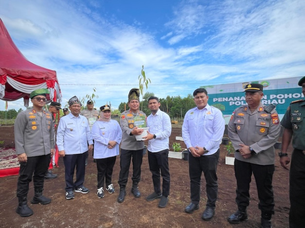 Kapolda Riau Ingatkan Bupati Bengkalis Soal Karhutla