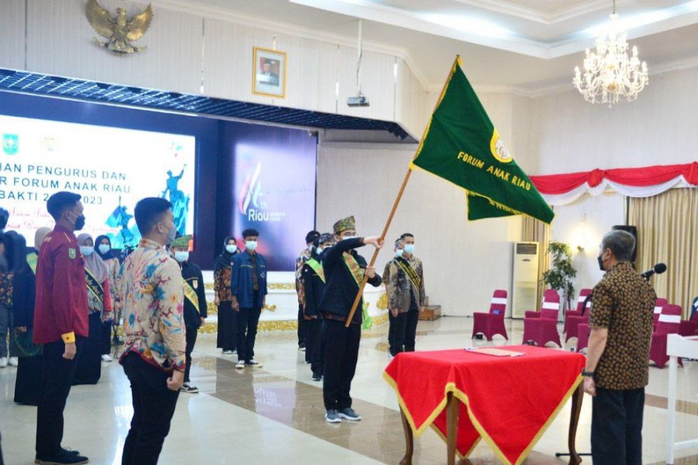 Gubernur Riau Kukuhkan Forum Anak Riau, Ini Daftar Lengkapnya