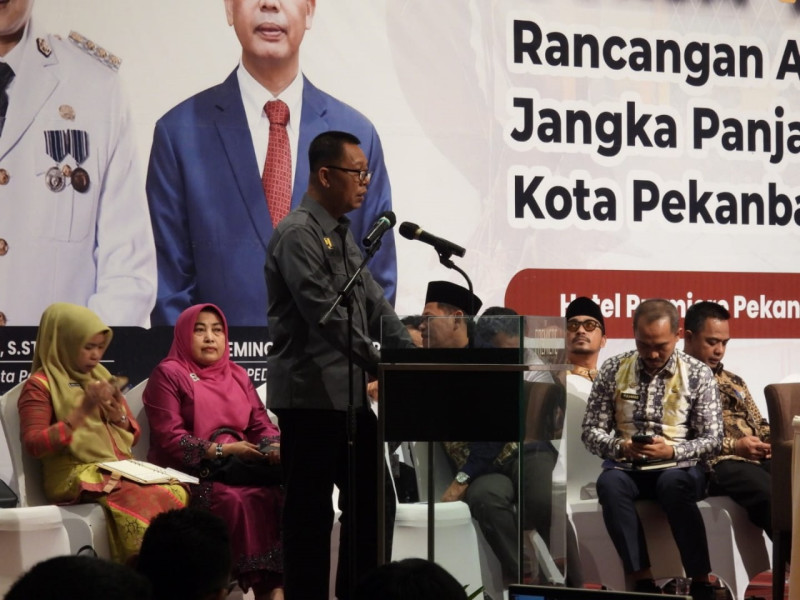 Kepala BPKAD Hadiri Forum Konsultasi Publik RPJPD Kota Pekanbaru Tahun 2025-2045
