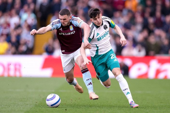 Aston Villa Gasak Newcastle 4-1