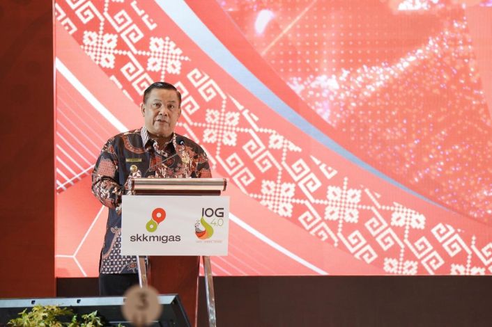 Pj Gubri Minta SKK Migas Tingkatkan Produksi Minyak di Riau