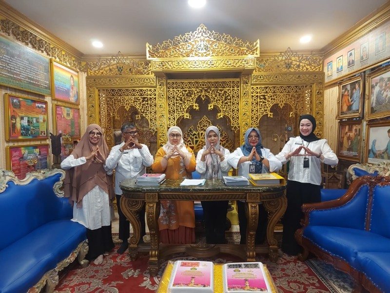 Yayasan Mahratu dan LKD Pekanbaru Bersinergi untuk Melestarikan Warisan Songket
