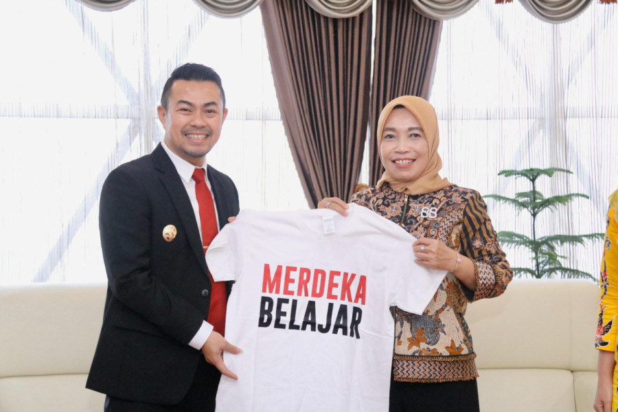 Pj Wako Pekanbaru Dialog Langsung dengan Dirjen GTK