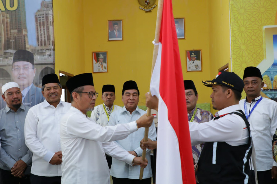 Jemaah Calon Haji kabupaten Siak Bertolak ke Madinah