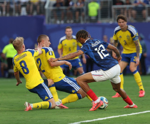 Mbappe Dua Gol, Prancis Depak Swedia dari Piala Dunia
