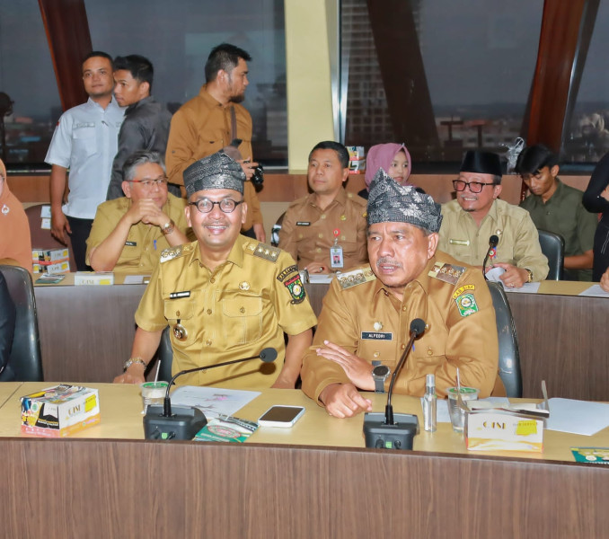 Bupati Alfedri Apresiasi Roadshow Bus KPK Di Provinsi Riau Tahun 2023.