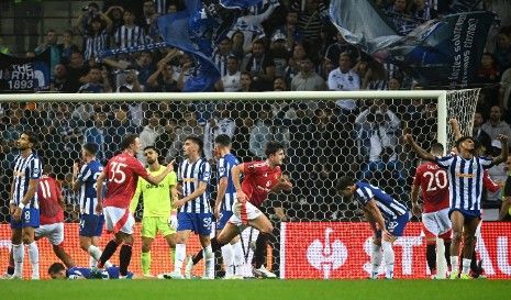 Gol Telat Maguire Selamatkan Man United