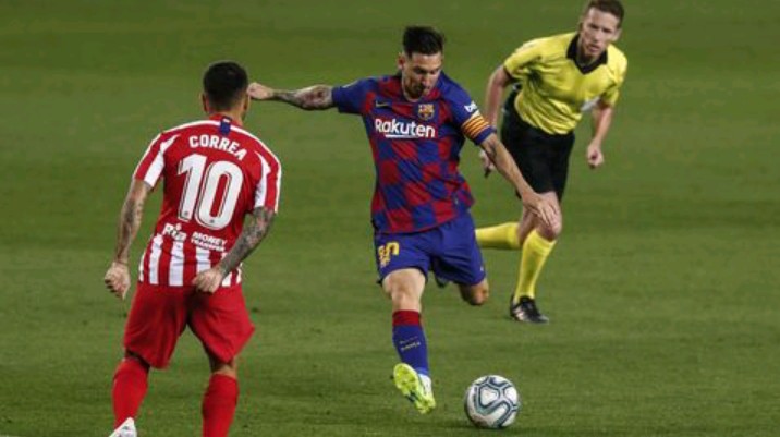 Diwarnai Tiga Penalti, Barcelona -Atletico Imbang 2-2