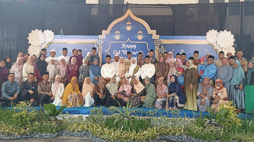 Hari Pertama Open House, Ribuan Masyarakat Datangi Kediaman Walikota Pekanbaru