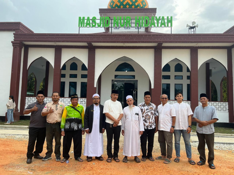 Hidayah Datang, Ibat Saputra Bangun Masjid  Pakai Uang Pribadi