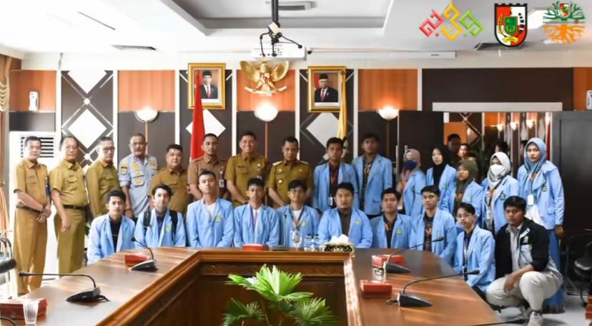 Kepala DLHK Hendra Afriadi Dampingi Pj Walikota Pekanbaru