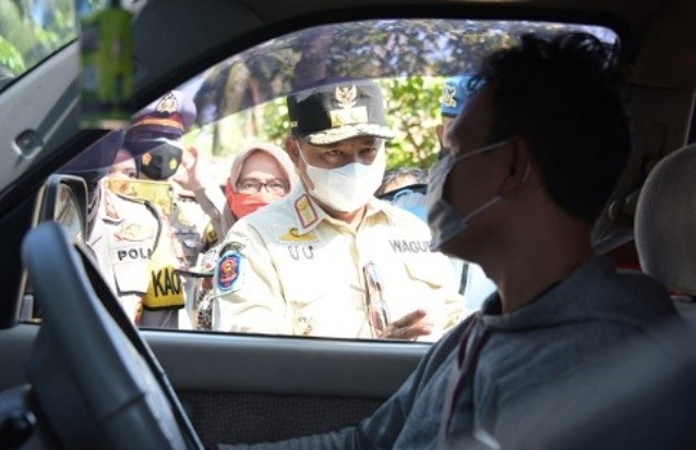 Uu Ruzhanul Tinjau Penyekatan di Perbatasan Jabar-Jateng