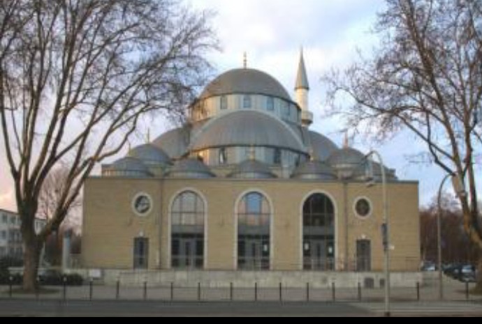 Tiga Masjid di Jerman Dapat Ancaman