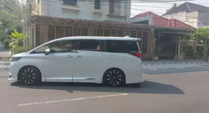 Jelang Dilantik, Prabowo Temui Jokowi di Sumber Solo