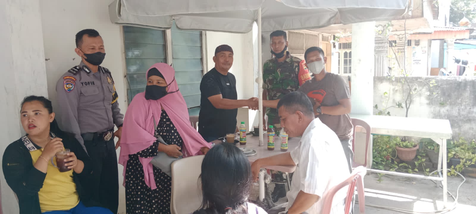 Babinsa -Bhabinkamtibmas dan RT Lakukan Problem Solving Warga Kelurahan Sumahilang 